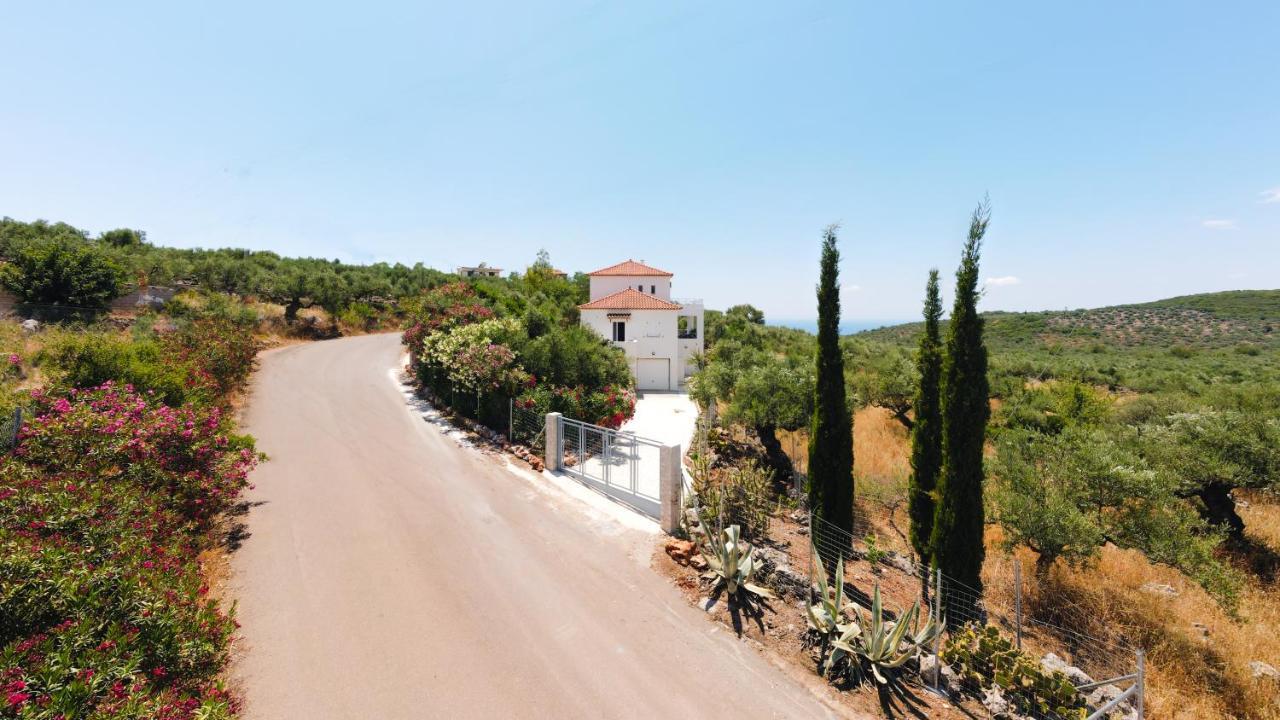 Appartement In Olive Groove House Peloponnesos Western Mani Kalianeika Экстерьер фото